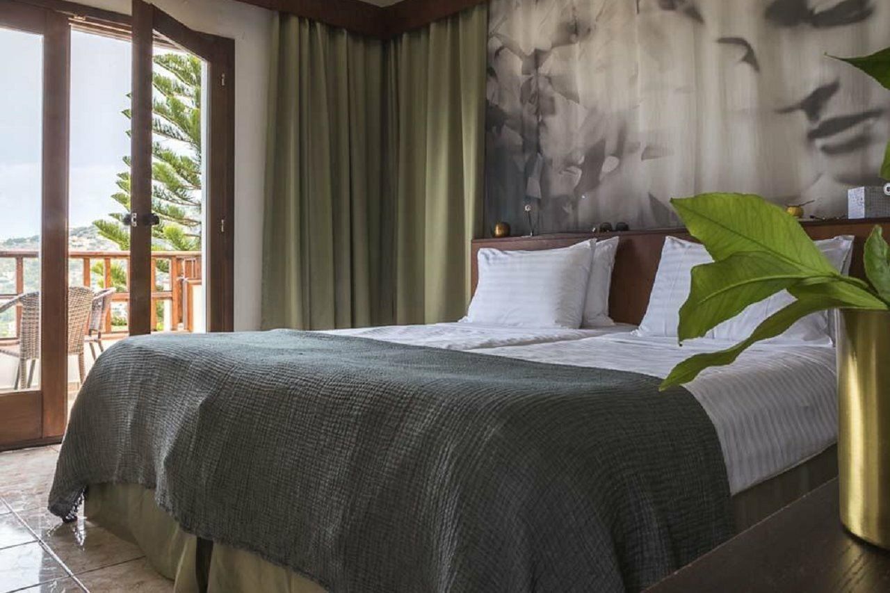 Langley Resort Almirida Bay Bagian luar foto